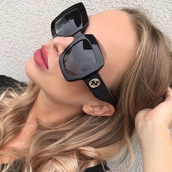 💯 - New authentic- Gucci Black Gg0102s - 001 Oversized Glitter Sunglasses - Picture 1 of 14